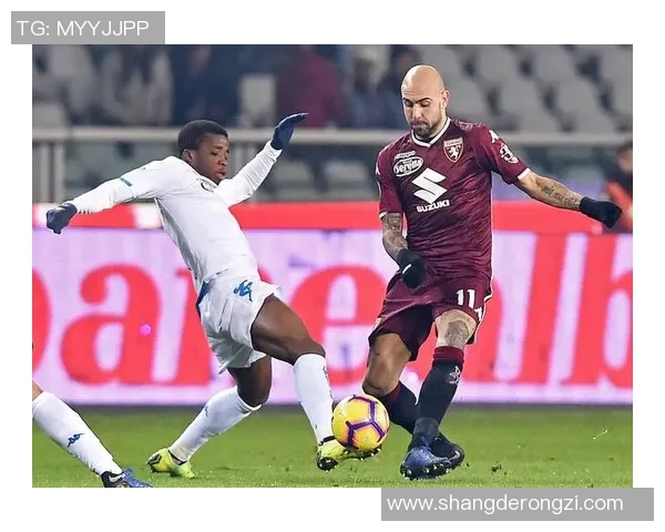 R沃勒与赫拉克勒的精彩对决揭示足球战术与团队协作的魅力