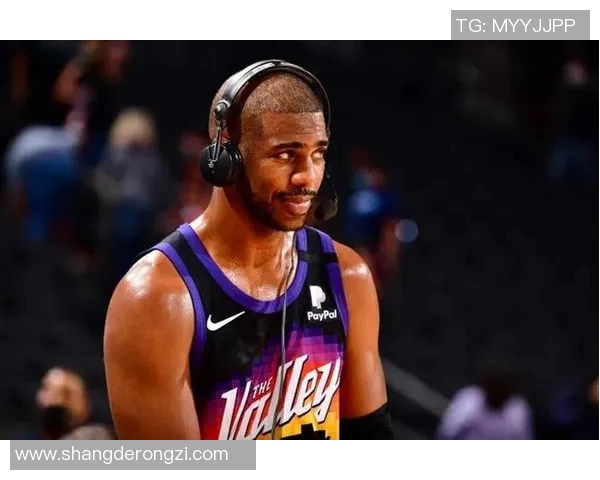 足球明星父亲遭袭击视频曝光引发热议网友纷纷表达愤怒与关心 足球明星父亲遭袭击视频曝光引发热议网友纷纷表达愤怒与关心